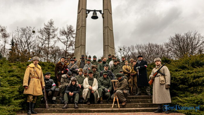 Wyzwolenie Poznania 1945 - Kapitulacja Twierdzy Poznań - przemarsz rekonstruktorów Park Cytadela fot. Sławek Wąchała