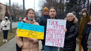 "Ukraina bez Putina", protest przed konsulatem rosyjskim fot. L. Łada