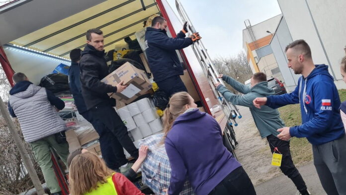 pomoc z Marsylii fot. UMP