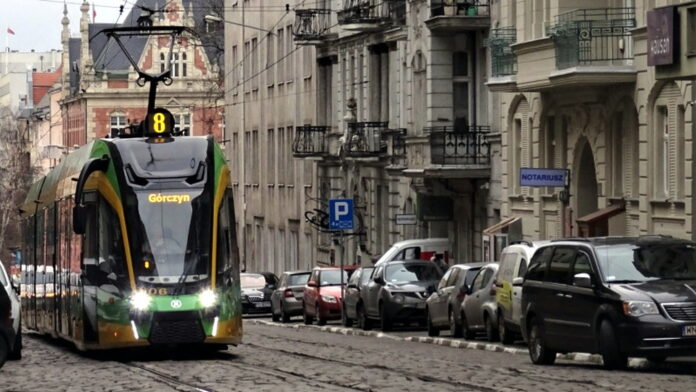 tramwaj nr 8, Mielżyńskiego fot. MPK