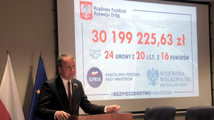 dofinansowanie na drogi, wojewoda Michał Zieliński fot. WUW