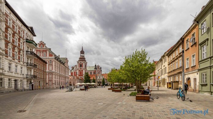 Plac Kolegiacki - Poznań fot. Sławek Wąchała