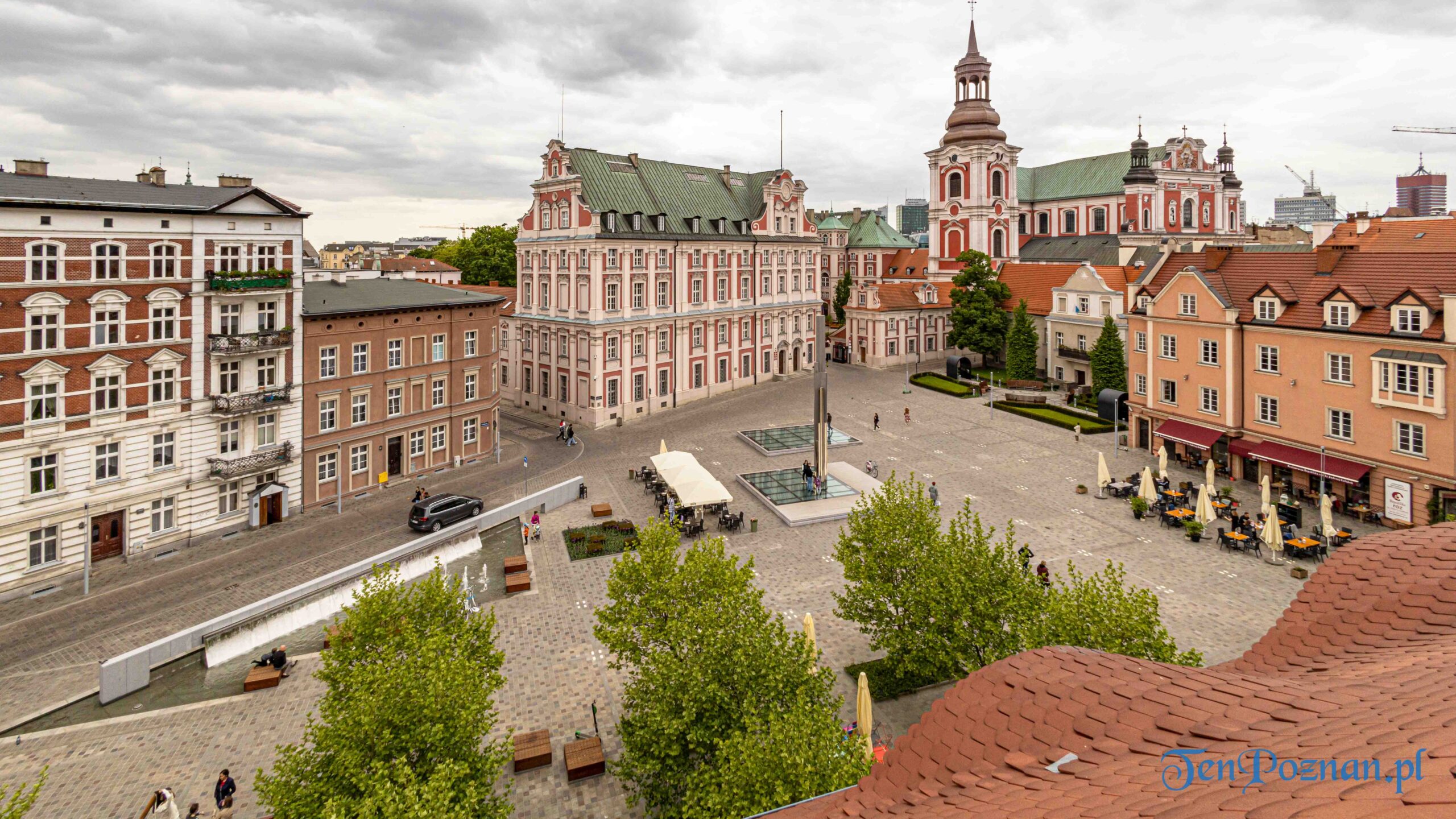 Plac Kolegiacki - Poznań fot. Sławek Wąchała