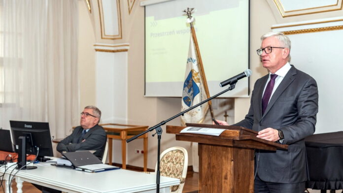 Jacek Jaśkowiak, absolutorium fot. UMP