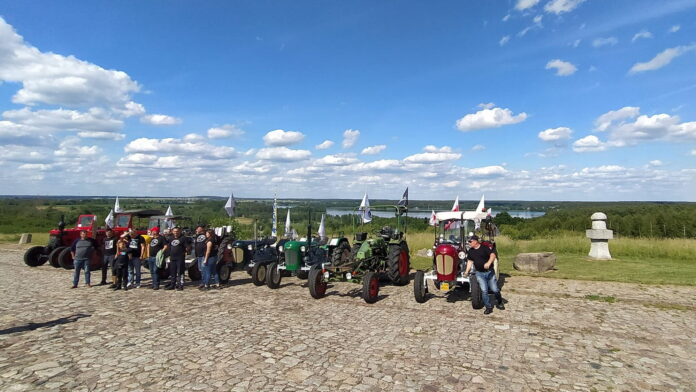Traktorem nad Bałtyk fot. Traktorem nad Bałtyk Festiwal Moto Rock