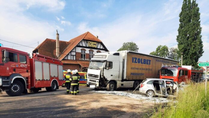 Wypadek Janikowo Dolne fot. OSP Strzyżewo Smykowe
