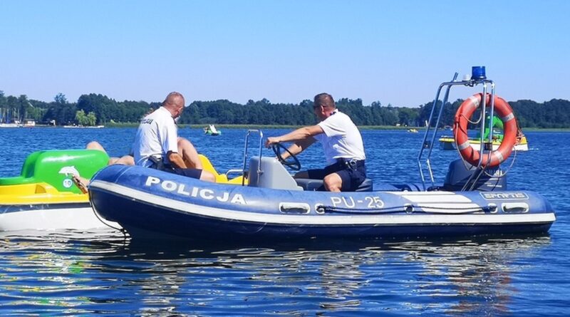 policja, jezioro Dominickie fot. policja Leszno