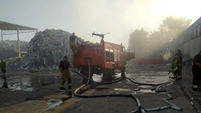 pożar odpadów fot. KP PSP Rawicz