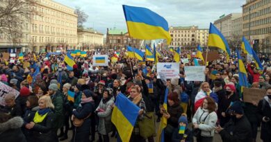 demonstracja wsparcia dla Ukrainy fot. L. Łada