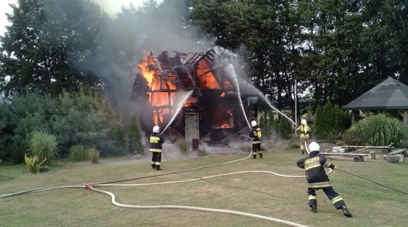 pożar domku letniskowego fot. KM PSP Kalisz