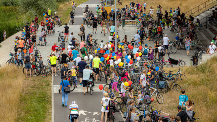 Rzeka rowerów - Poznań - Wielki przejazd rowerowy i piknik rodzinny fot. Sławek Wąchała