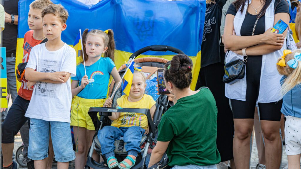 STOP WAR IN UKRAINE! Ukraińcy na Placu Adama Mickiewicza fot. Sławek Wąchała