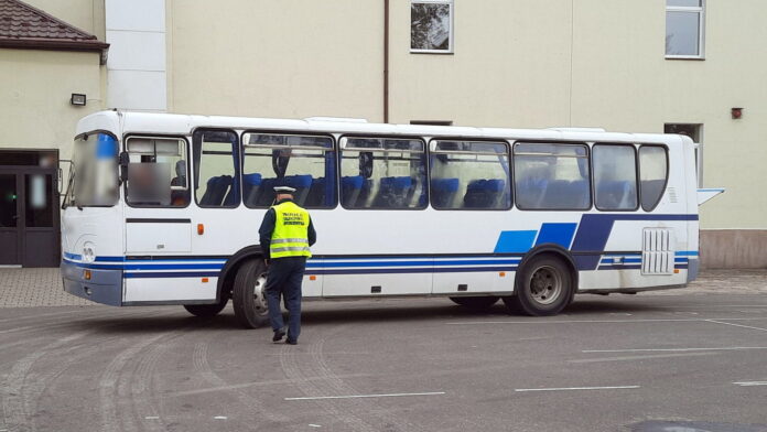 niesprawny autobus fot. WITD Poznań