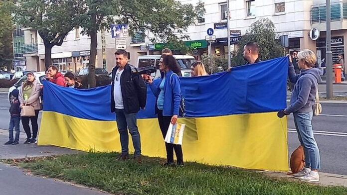 protest przed konsulatem fot. M. Staniewski FB