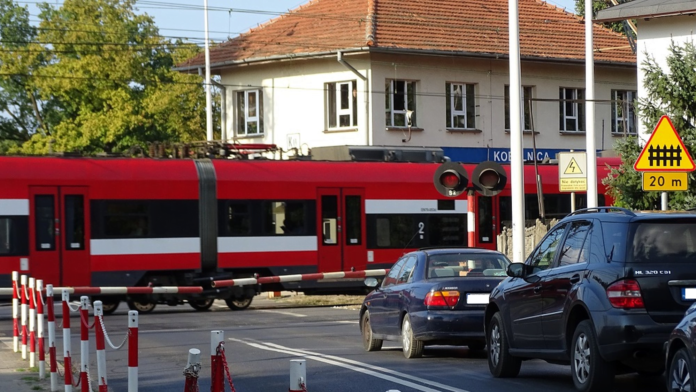 przejazd kolejowy, Kobylnica fot. PP