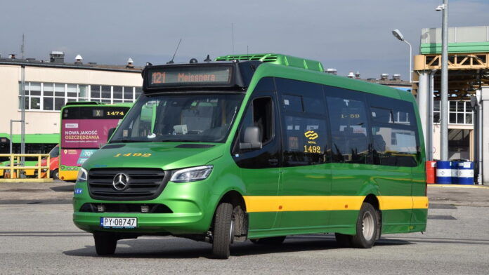minibus Mercus fot. MPK Poznań