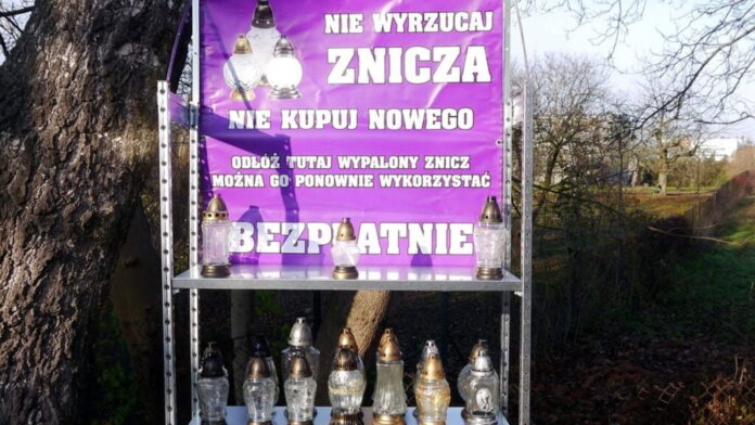 regał na znicze fot. ROSMM