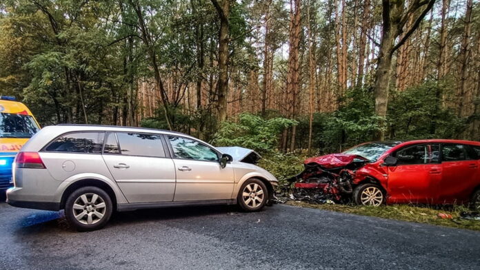 wypadek, Graby fot. OSP Czerniejewo