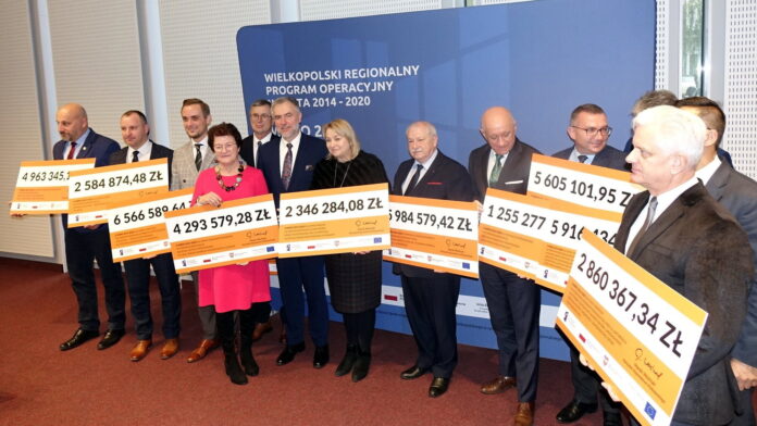 45 mln zł gmin fot. UMWW