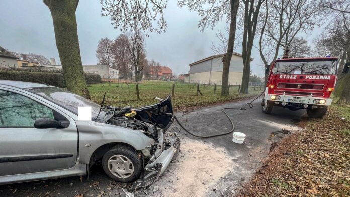 wypadek Stara Obra fot. OSP KSRG Koźmin Wielkopolski