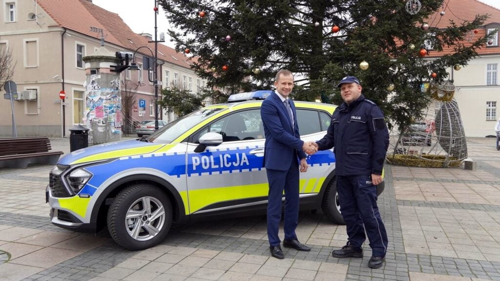 nowy radiowóz fot. policja Poznań