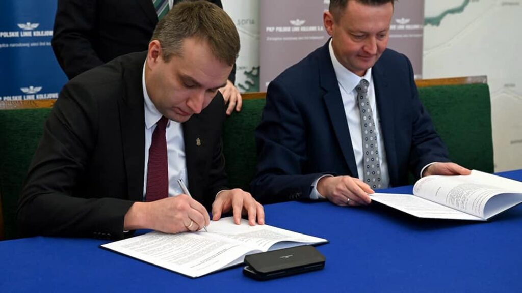 podpisanie listu, Mariusz Wiśniewski, Arnold Bresch fot. UMP