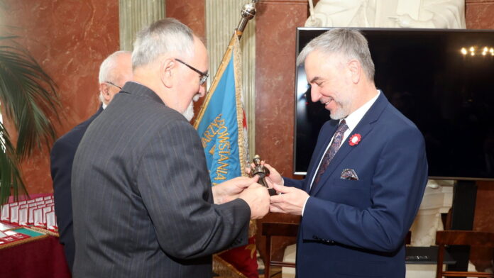 wręczenie statuetek Dobosza Powstania Wielkopolskiego fot. UMWW