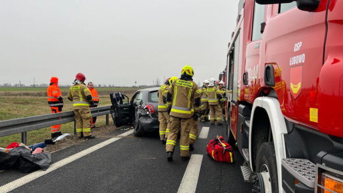 wypadek, S5 fot. OSP Czerniejewo