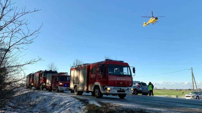wypadek, Tarnowo fot. OSP Rogoźno