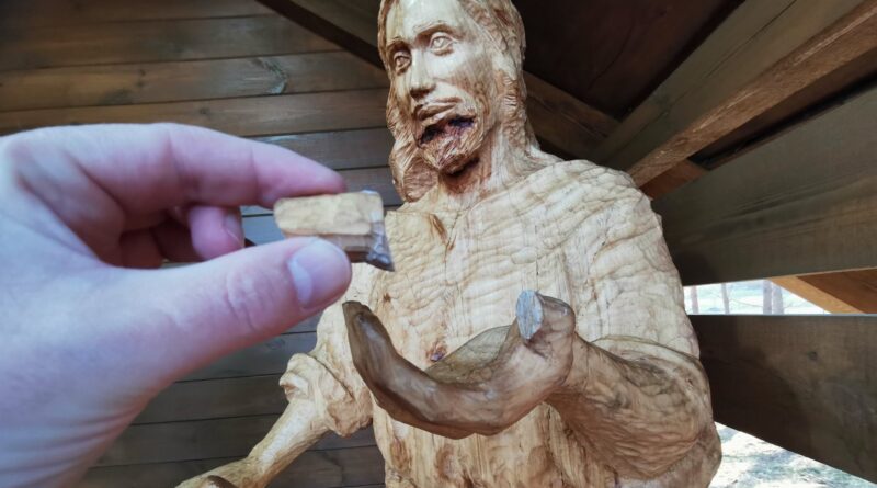 zniszczona rzeźba św. Józefa fot. D. Wachowiak TT