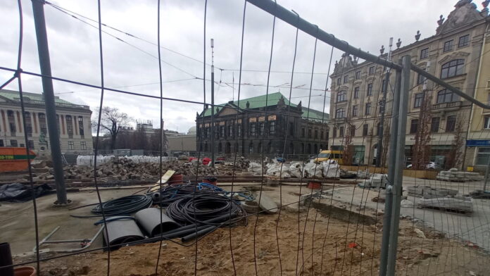 plac Wolności, remont fot.L. Łada
