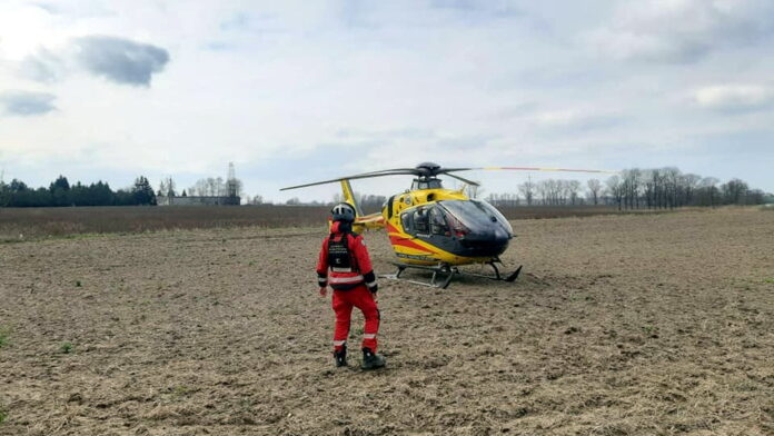 lądowanie śmigłowca LPR fot. OSP KSRG Skulsk