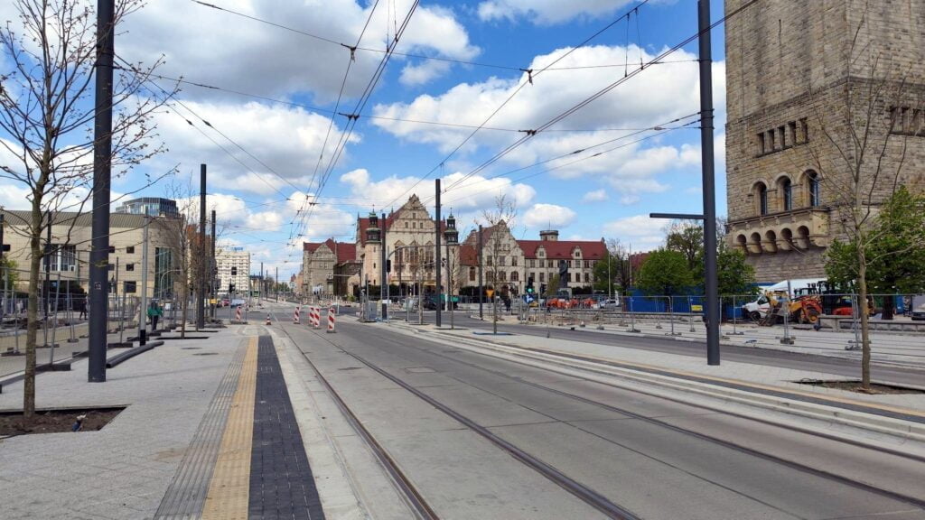 Do centrum Poznania wkrótce wrócą tramwaje. Jak się przedstawia stan prac? (ZDJĘCIA)