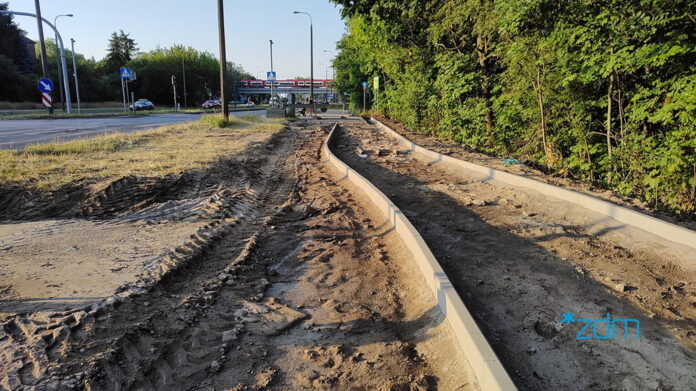 budowa chodnika i drogi rowerowej fot. ZDM