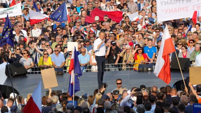 wiec z Donaldem Tuskiem fot. S. Wąchała