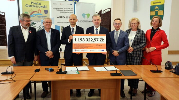 dofinansowanie dla Ostrzeszowskiego Centrum Zdrowia fot. UMWW