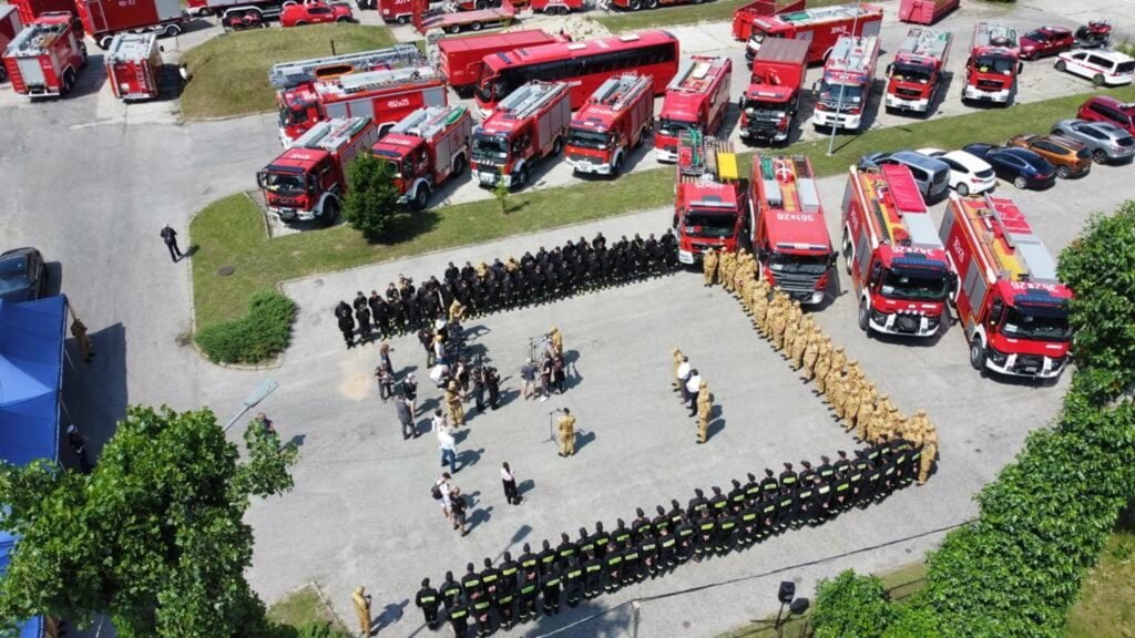 Polscy strażacy z pomocą w Grecji fot. KG PSP