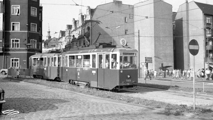 hamowanie, plac Wiosny Ludów fot. MPK Poznań