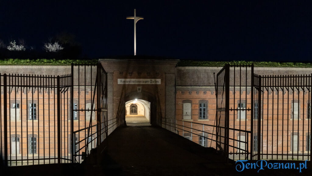 Fort VII w Poznaniu miejscem wyjątkowej Drogi Krzyżowej (ZDJĘCIA)