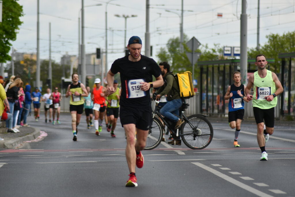 PKO Poznań Półmaraton: Tłumy entuzjastów biegania na ulicach miasta (ZDJĘCIA)