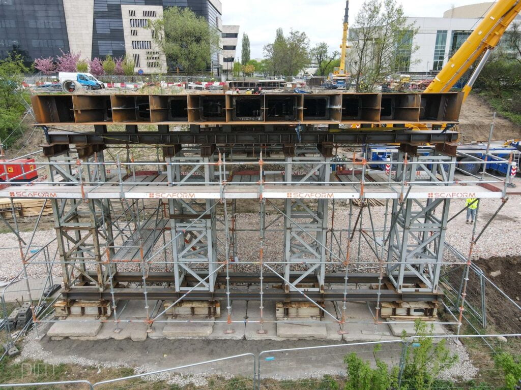 Budowa Mostów Berdychowskich w Poznaniu. Jak przebiegają prace?
