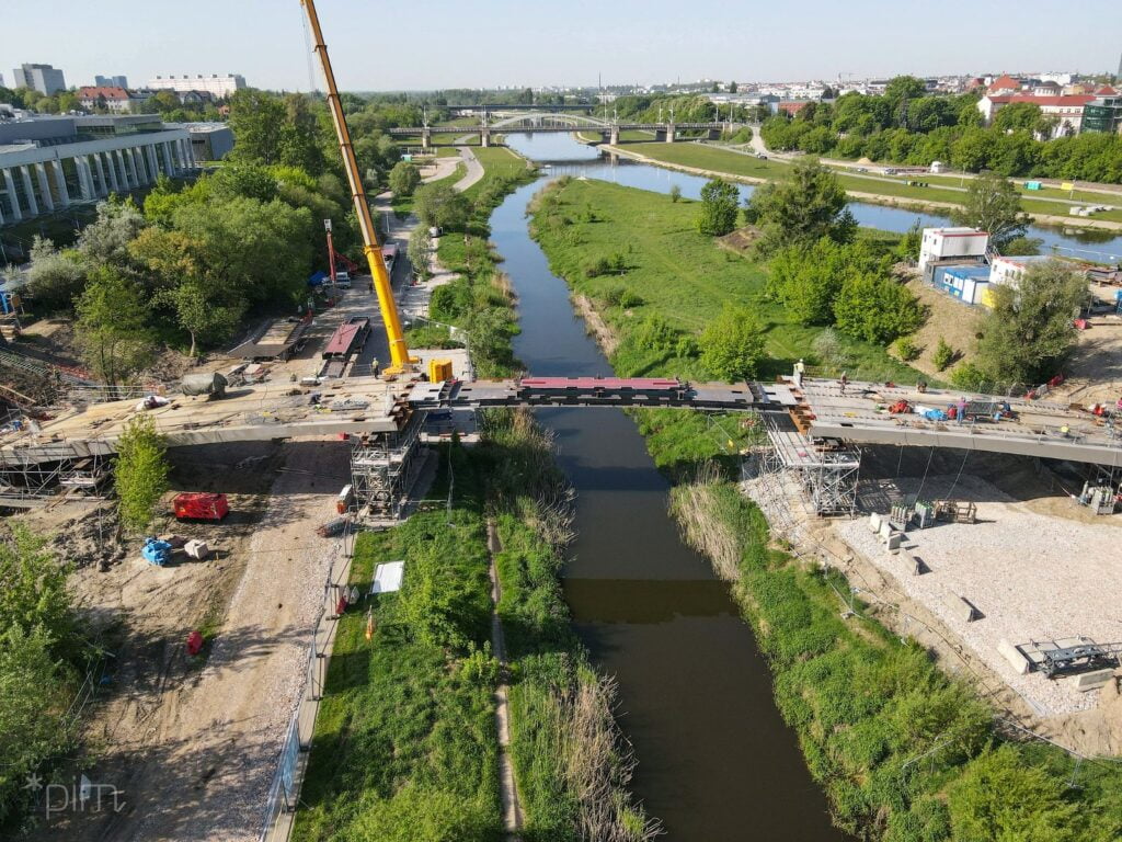 Budowa nowych mostów w Poznaniu. Jak idą prace? (ZDJĘCIA)