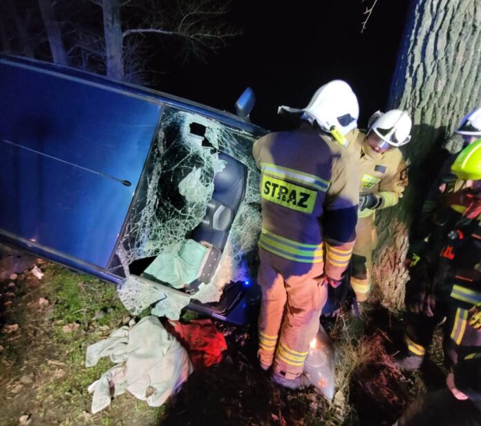 Wypadek Fot. St. Sekc. Dominik Przymusinski 8211 JRG Szamotuly