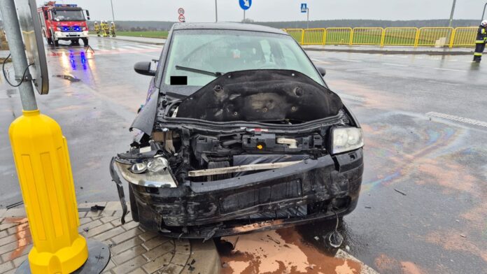 Wypadek Fot. Asp. Michal Kaczmarek 8211 JRG Szamotuly
